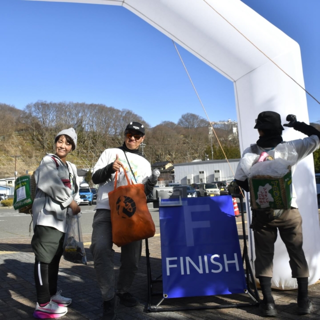 松本四賀ロゲイニングに
プロギングしながら参加してきました！

4時間、約15km、歩き続け
ちゃんとランジを繰り返した成果か…
お尻が筋肉痛💦

1番？テンションがあがったのは
「養老の滝発祥の地」の石碑😳
後で調べたら、
正確には養老の滝の創業者の生家があった地区。
いゃー歩かないと
ここに来ないと知らなかった事
ロゲイニングにトライして良かった
プロギングに出会えてよかった‼️

一緒に参加してくれた仲間に感謝‼️

一人でも多くのひとに
プロギングを、知ってもらいたい
そのために
したい事を
できる事を
全力で楽しく‼️

#プロギング信州 #プロギング　
#ロゲイニング　#四賀