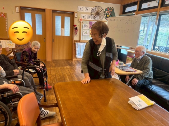 ☁🎧💭🫧‪

江森元春さん、けさこさんが来所され
ハーモニカの演奏をして下さいました🙏🏻‪‪ ̖́-
けさこさんの漫談を交えつつ
あっという間に時間が経ちました🙌🏻🤍

#グループホーム
#四賀村
#江森元春さん
#江森けさ子さん